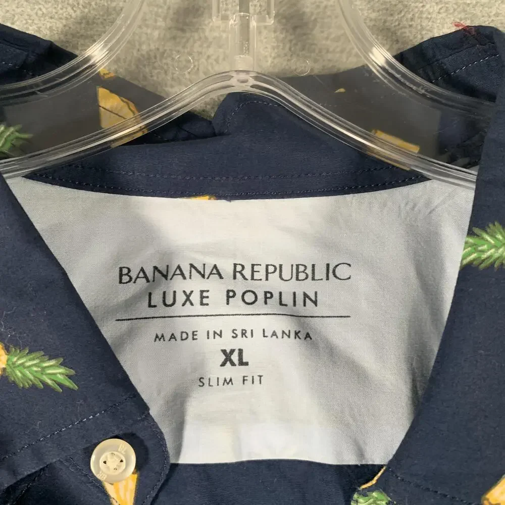 Banana Republic brand banana